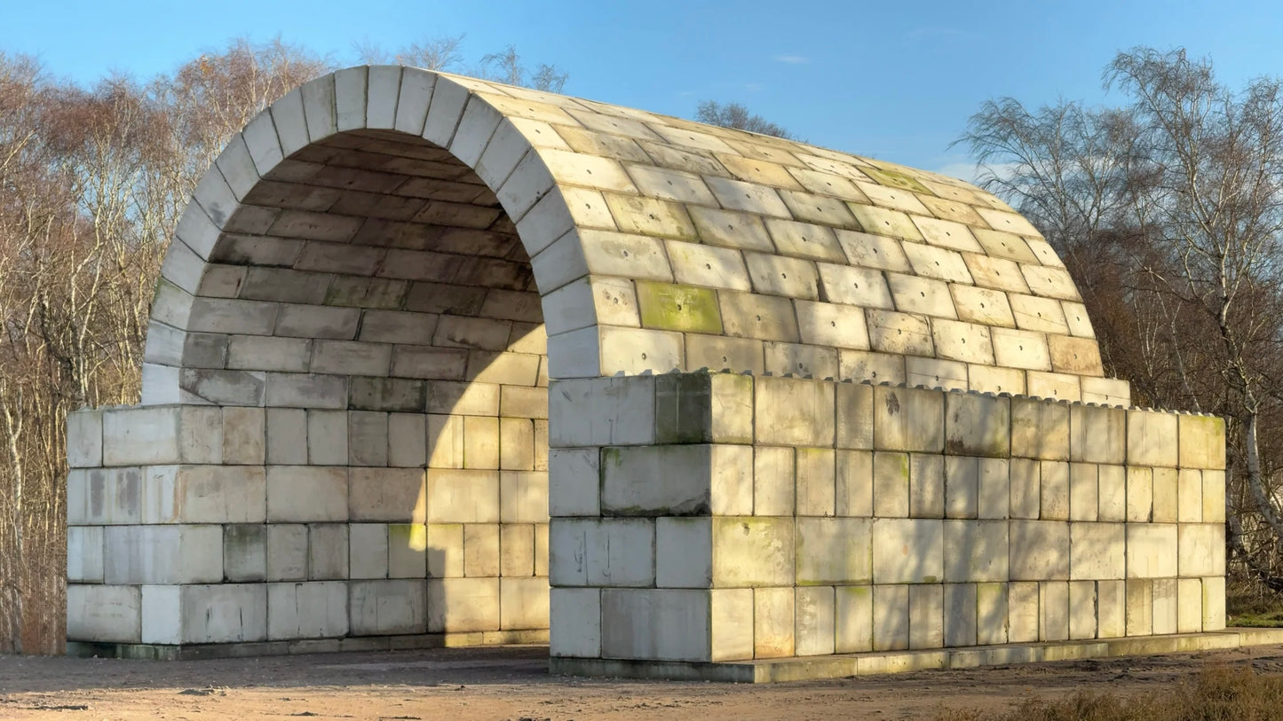 Valv, Mellan. 6.4M bred, 12M lång, 80CM